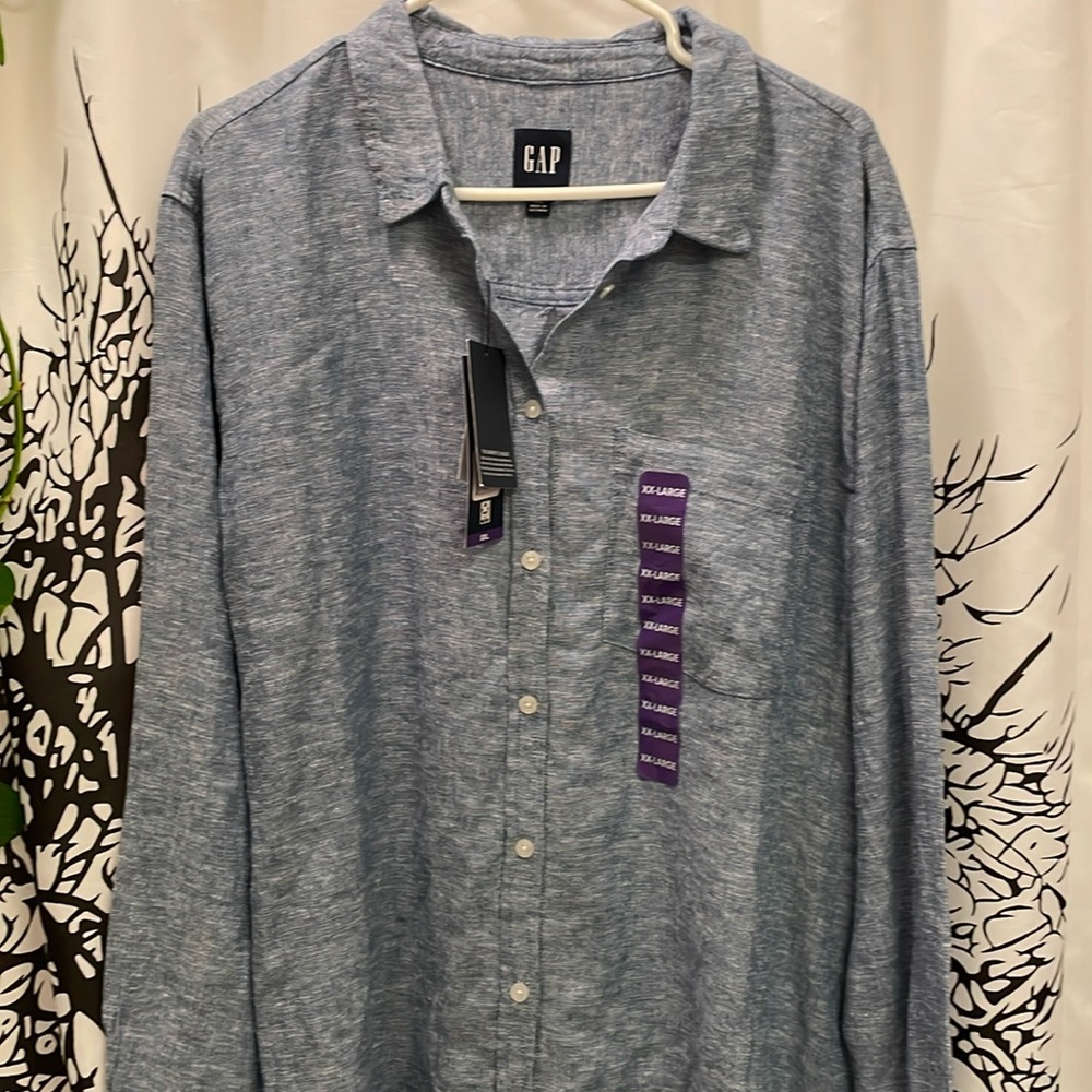 🆕 GAP Blue Chambray Women Button Down Shirt